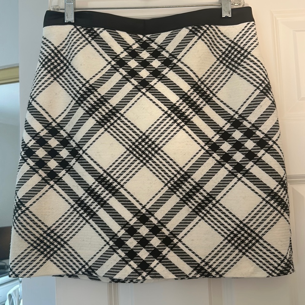White House Black Market Skirt